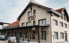 Areo Hotel & Restaurant